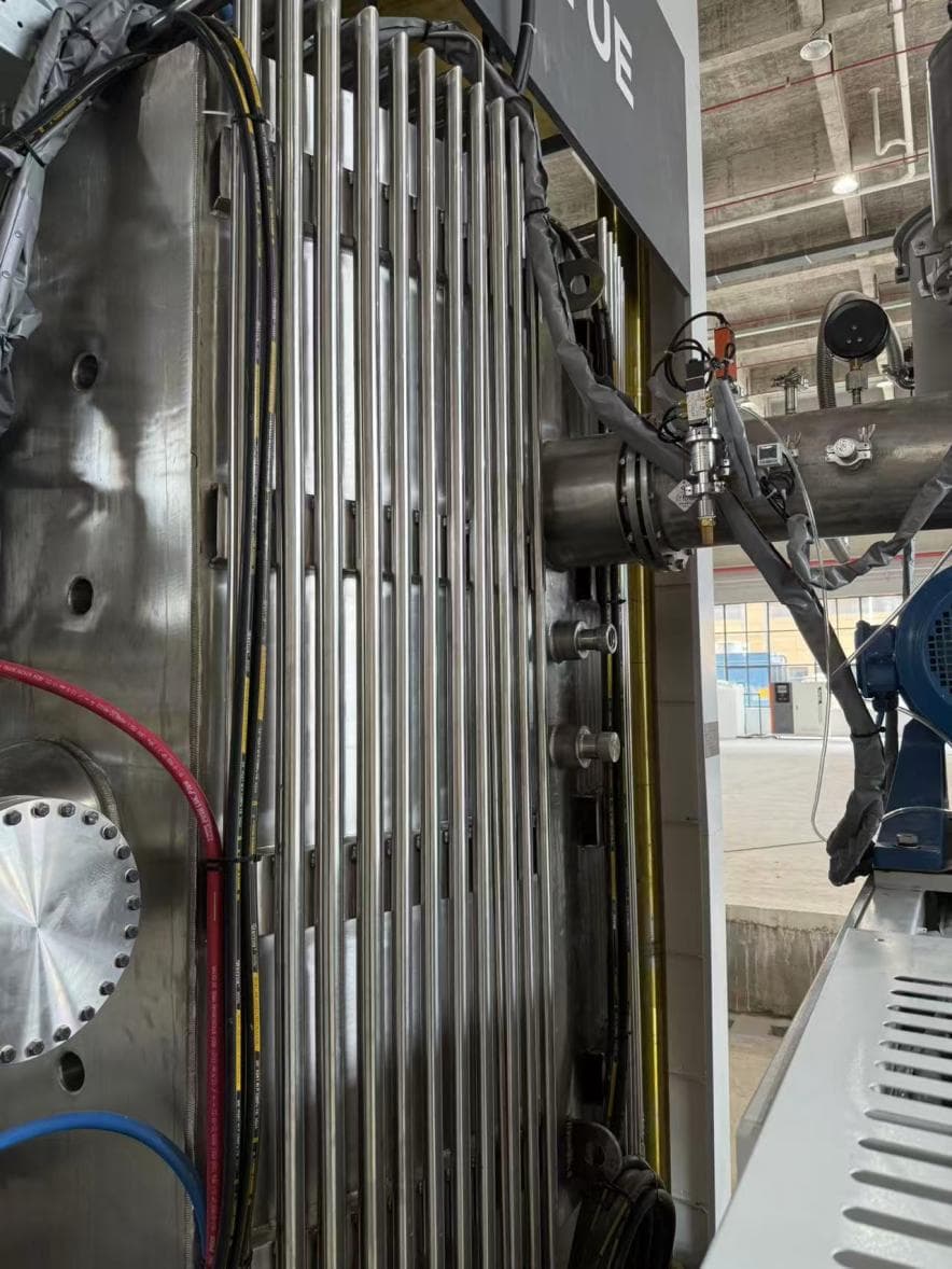 Vacuum Hot Pressing Furnace media 10